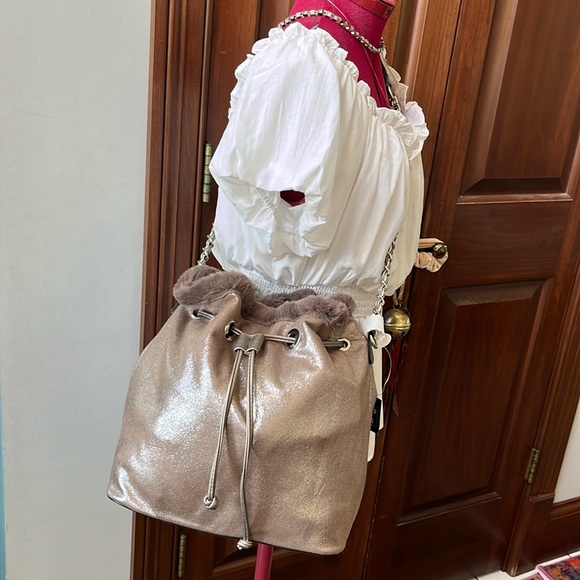 Steve Madden  Crossbody or shoulder bag  metallic  fur lined   Brown/silver  NWT - Picture 3 of 17